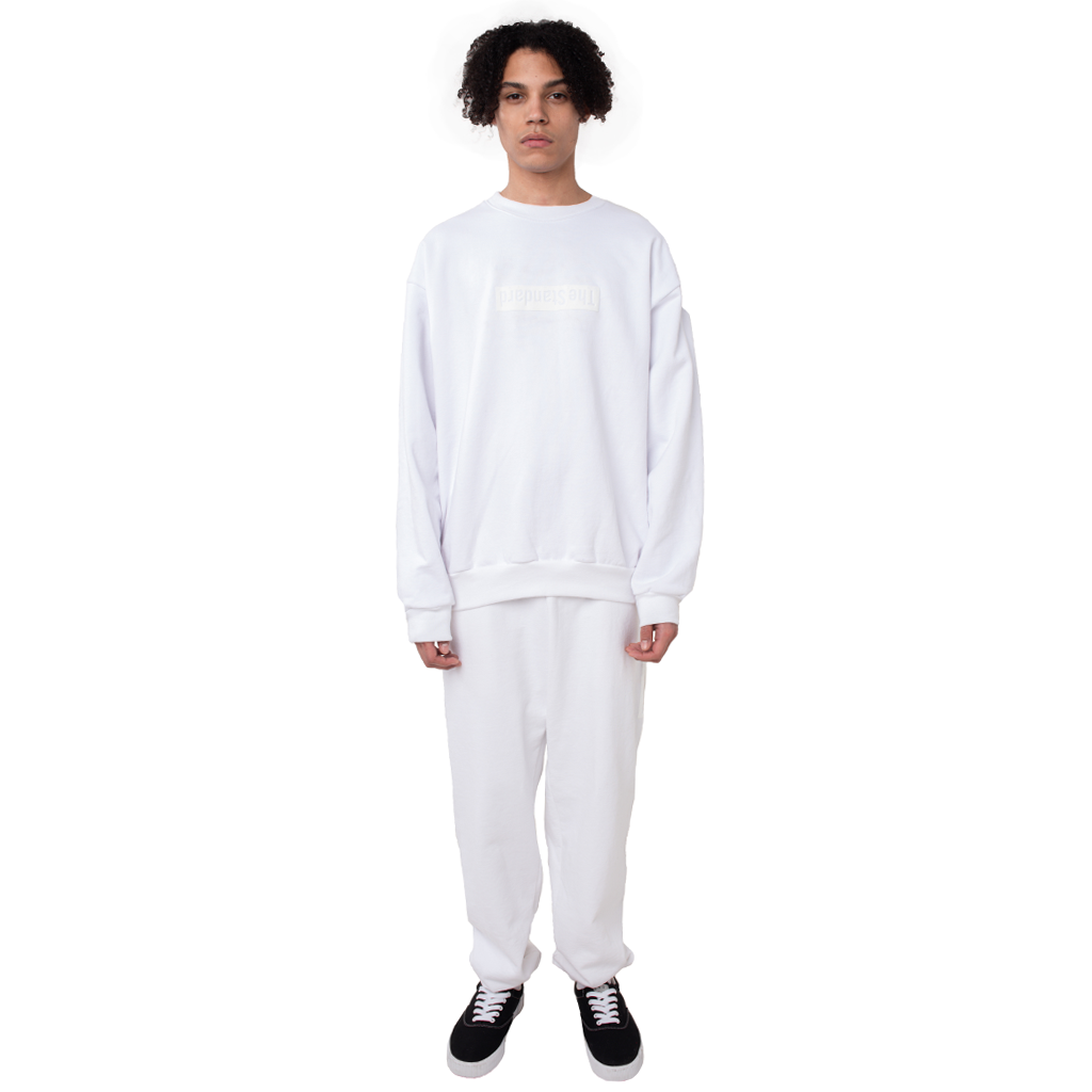 Crewneck 2025 and sweatpants